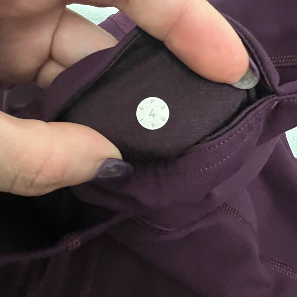 Lululemon Hot Like Agni Pant Leggings - Purple Mesh- Size 4 - Picture 7 of 11